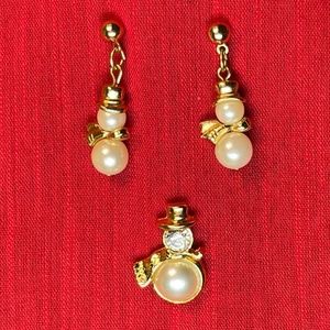 Vintage Avon Snowman Gold Tone Pearl & Rhinestone Earrings & Pin (1990’s)